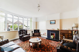 Sitting Room- click for photo gallery